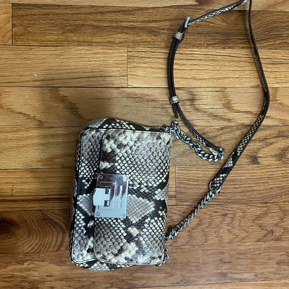 Michael Kors Crossbody purse